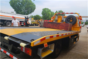 平陆附近拖车电话号码服务